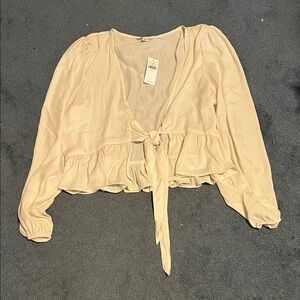 American Eagle cream size Large
